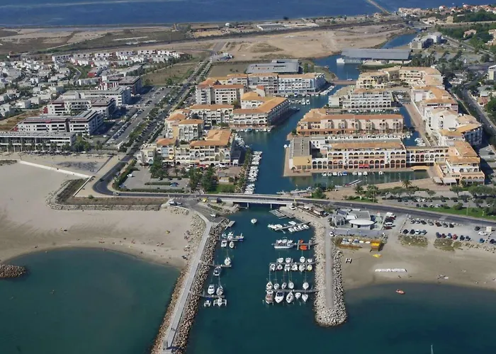 Appartement T2 A Sete Avec Vue Marina Et Parking Prive Pour 4 Pers - Fr-1-472-111 شقة