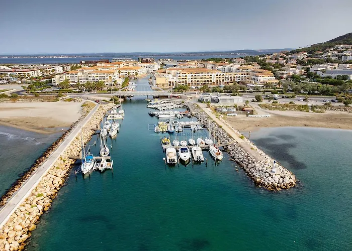 Appartement T2 A Sete Avec Vue Marina Et Parking Prive Pour 4 Pers - Fr-1-472-111 شقة *